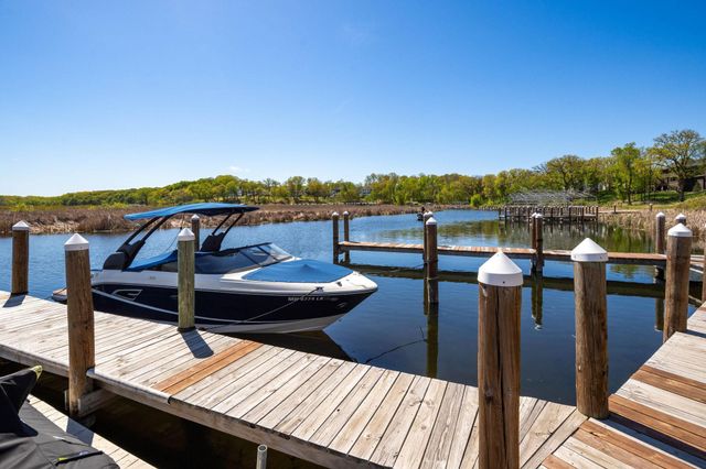 3752 Woodland Cove Parkway, Minnetrista, MN 55331