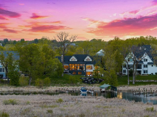 3752 Woodland Cove Parkway, Minnetrista, MN 55331