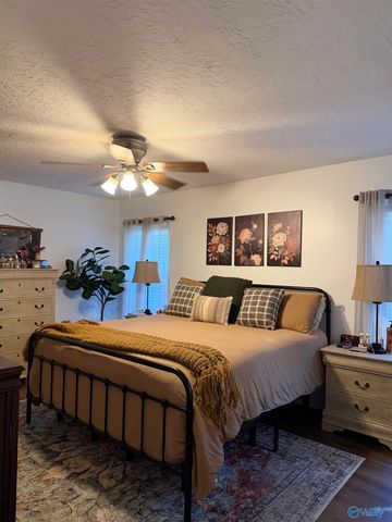 304 Hannah Avenue SE, Attalla, AL 35954