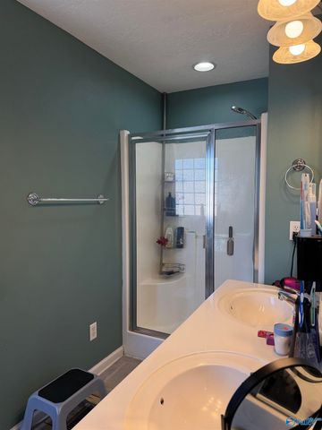 304 Hannah Avenue SE, Attalla, AL 35954