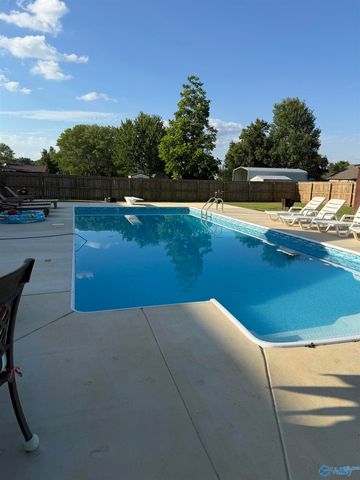 304 Hannah Avenue SE, Attalla, AL 35954