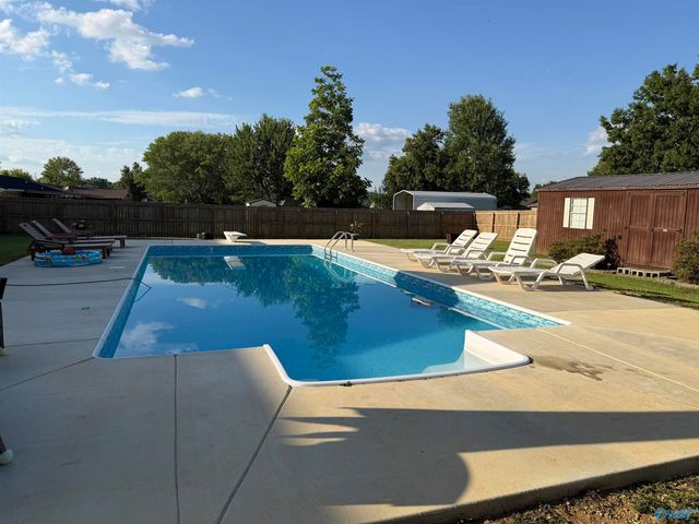 304 Hannah Avenue SE, Attalla, AL 35954