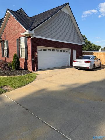 304 Hannah Avenue SE, Attalla, AL 35954