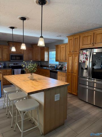 304 Hannah Avenue SE, Attalla, AL 35954