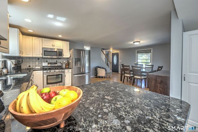 71 Canterbury Lane, Milford, CT 06460