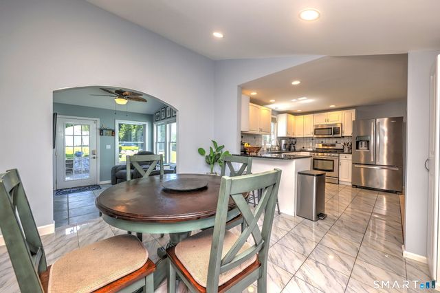 71 Canterbury Lane, Milford, CT 06460