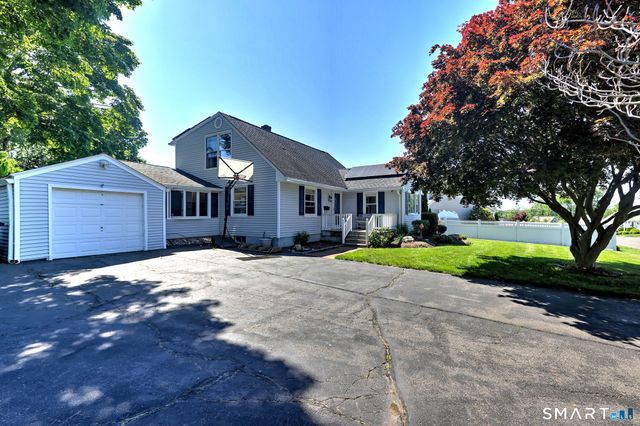 71 Canterbury Lane, Milford, CT 06460