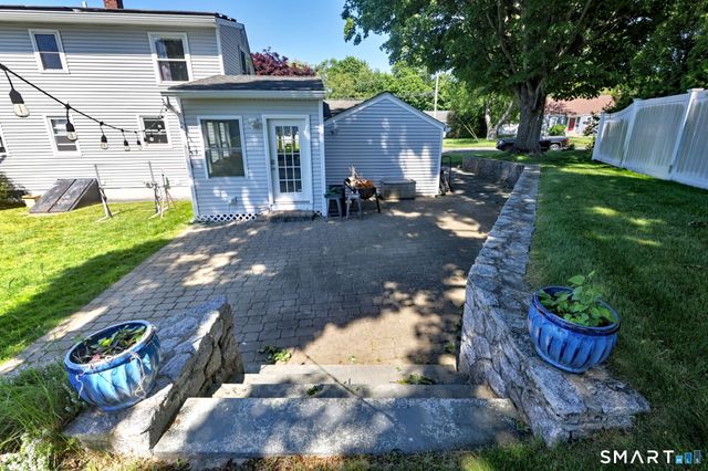 71 Canterbury Lane, Milford, CT 06460