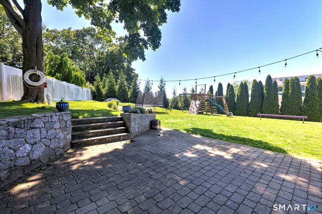 71 Canterbury Lane, Milford, CT 06460