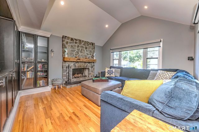 71 Canterbury Lane, Milford, CT 06460