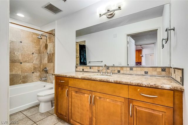 8255 Las Vegas Boulevard 1203, Las Vegas, NV 89123