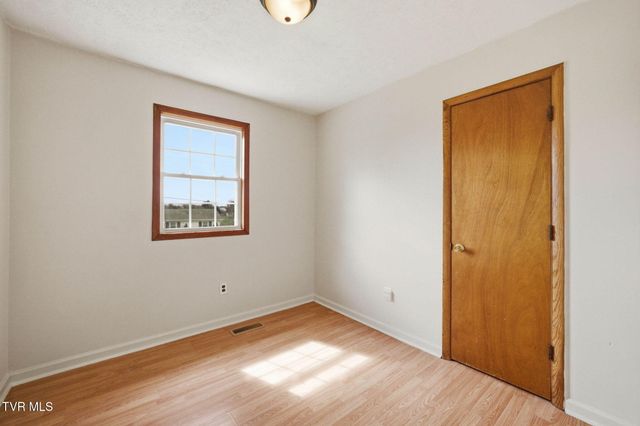 304 Reservoir Street, Bristol, VA 24201