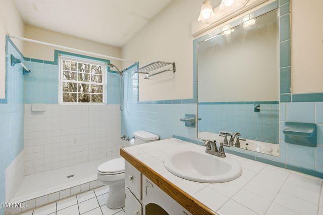 304 Reservoir Street, Bristol, VA 24201