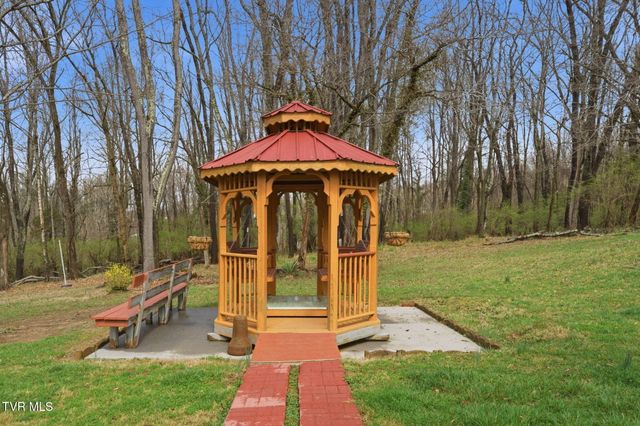 304 Reservoir Street, Bristol, VA 24201