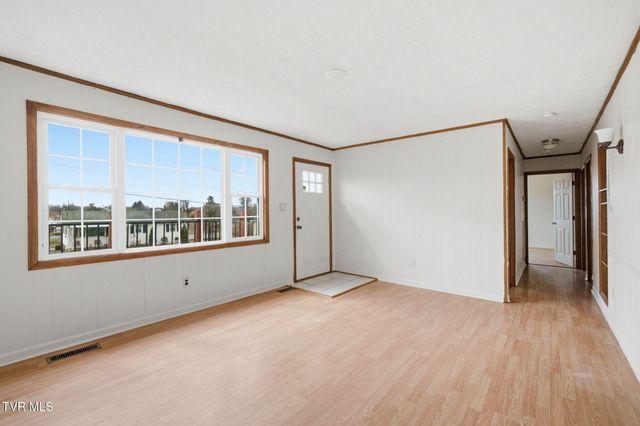 304 Reservoir Street, Bristol, VA 24201