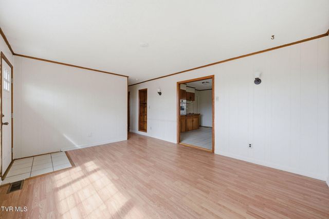 304 Reservoir Street, Bristol, VA 24201