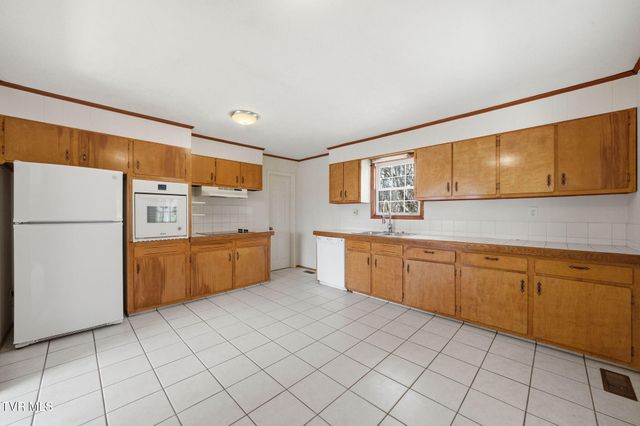 304 Reservoir Street, Bristol, VA 24201