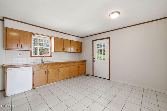 304 Reservoir Street, Bristol, VA 24201