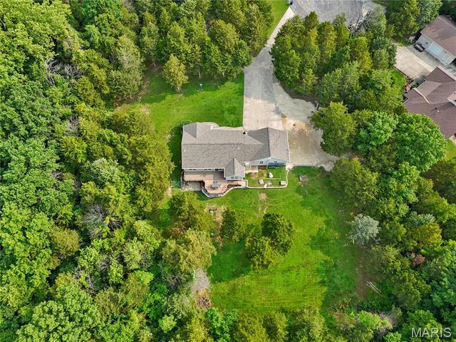 1039 Country Trails Lane, Moscow Mills, MO 63362