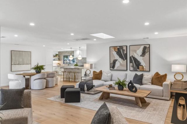 430 San Domingo Way, Los Altos, CA 94022