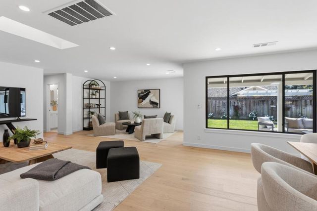 430 San Domingo Way, Los Altos, CA 94022
