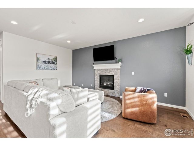 553 Hillspire Dr, Windsor, CO 80550