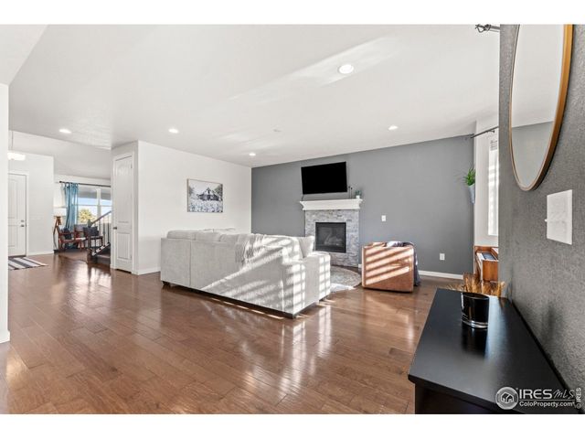 553 Hillspire Dr, Windsor, CO 80550