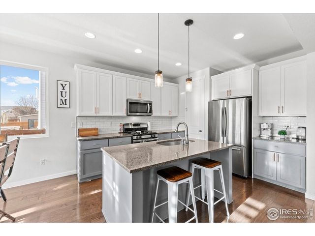 553 Hillspire Dr, Windsor, CO 80550