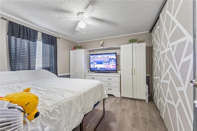 5711 Columbia Way 137, Quartz Hill, CA 93536