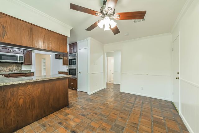 3111 Rockyridge Drive, Houston, TX 77063