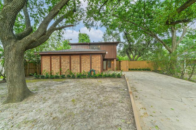 3111 Rockyridge Drive, Houston, TX 77063