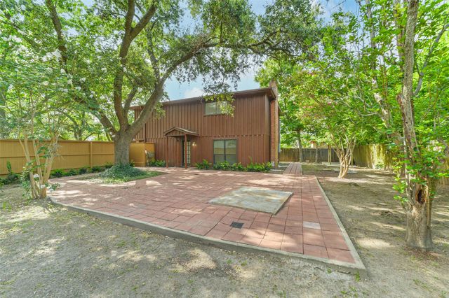 3111 Rockyridge Drive, Houston, TX 77063
