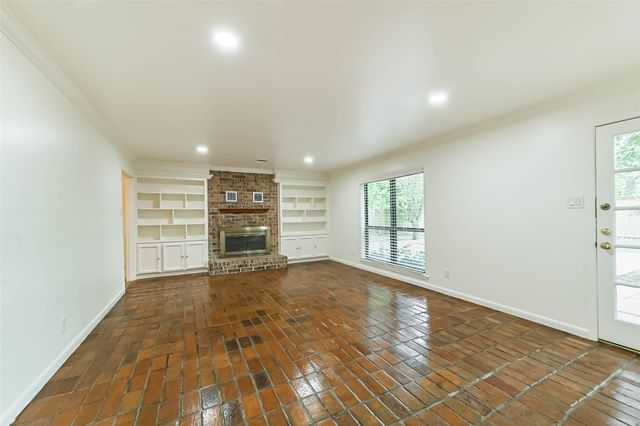 3111 Rockyridge Drive, Houston, TX 77063