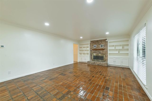 3111 Rockyridge Drive, Houston, TX 77063