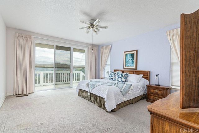 4327 Hollyhill Road, Vista, CA 92084