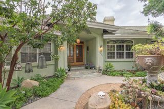 4327 Hollyhill Road, Vista, CA 92084