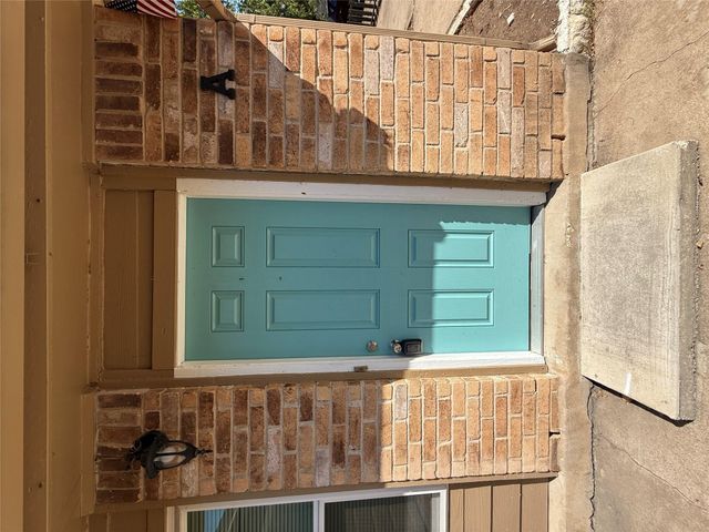 1402 Westcott DR A, Round Rock, TX 78664
