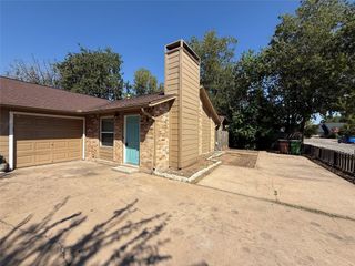1402 Westcott DR A, Round Rock, TX 78664