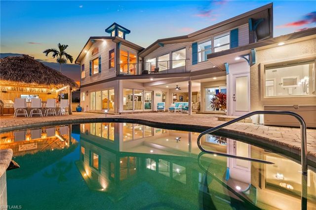 2905 SE 22nd PL, Cape Coral, FL 33904