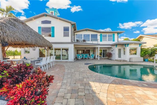 2905 SE 22nd PL, Cape Coral, FL 33904