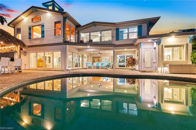 2905 SE 22nd PL, Cape Coral, FL 33904