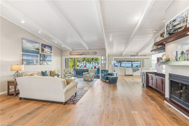 2905 SE 22nd PL, Cape Coral, FL 33904