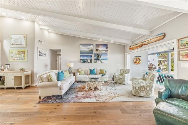 2905 SE 22nd PL, Cape Coral, FL 33904