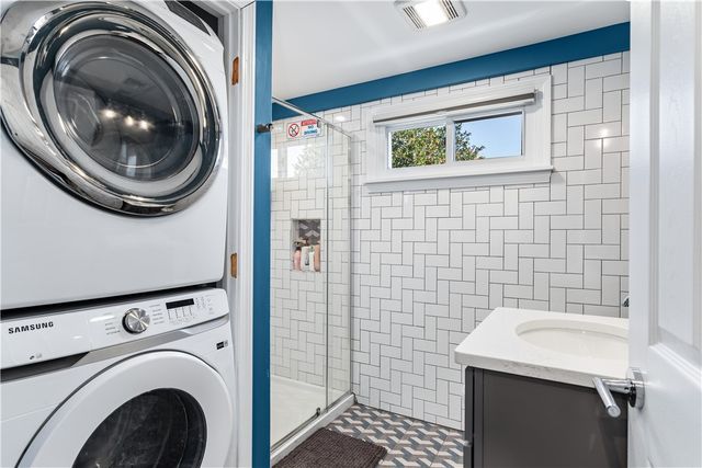 4 James Street, Middletown, RI 02842