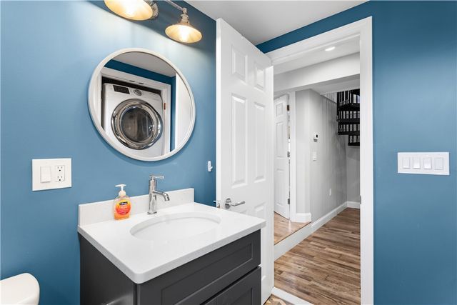 4 James Street, Middletown, RI 02842