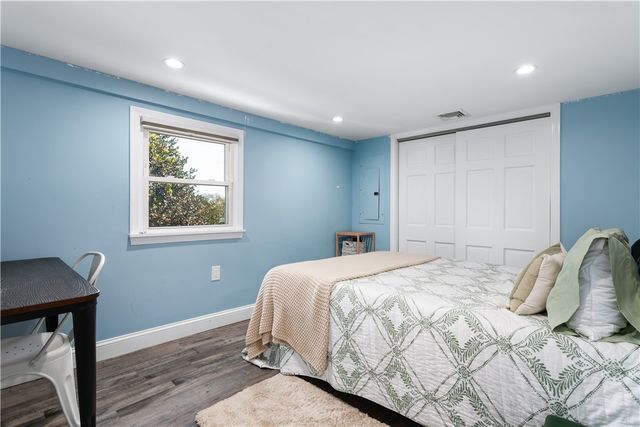 4 James Street, Middletown, RI 02842