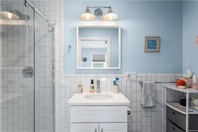 4 James Street, Middletown, RI 02842