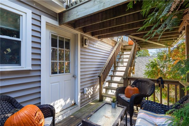 4 James Street, Middletown, RI 02842