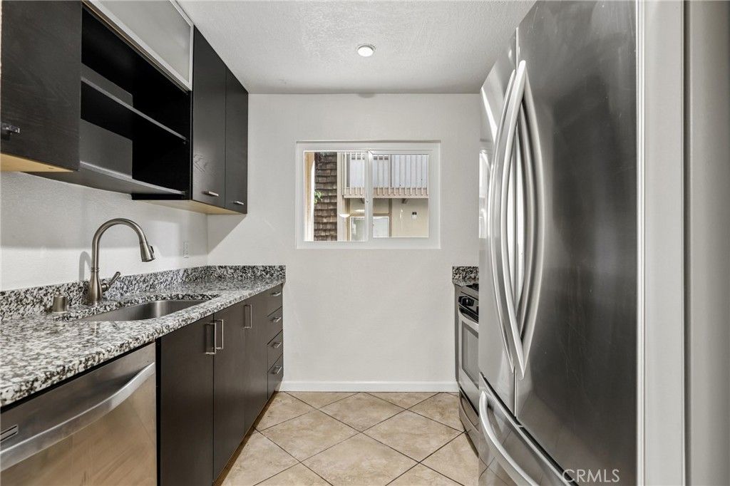 Image 12 of property listing at 1068 Cabrillo Park Drive C, Santa Ana, CA 92701