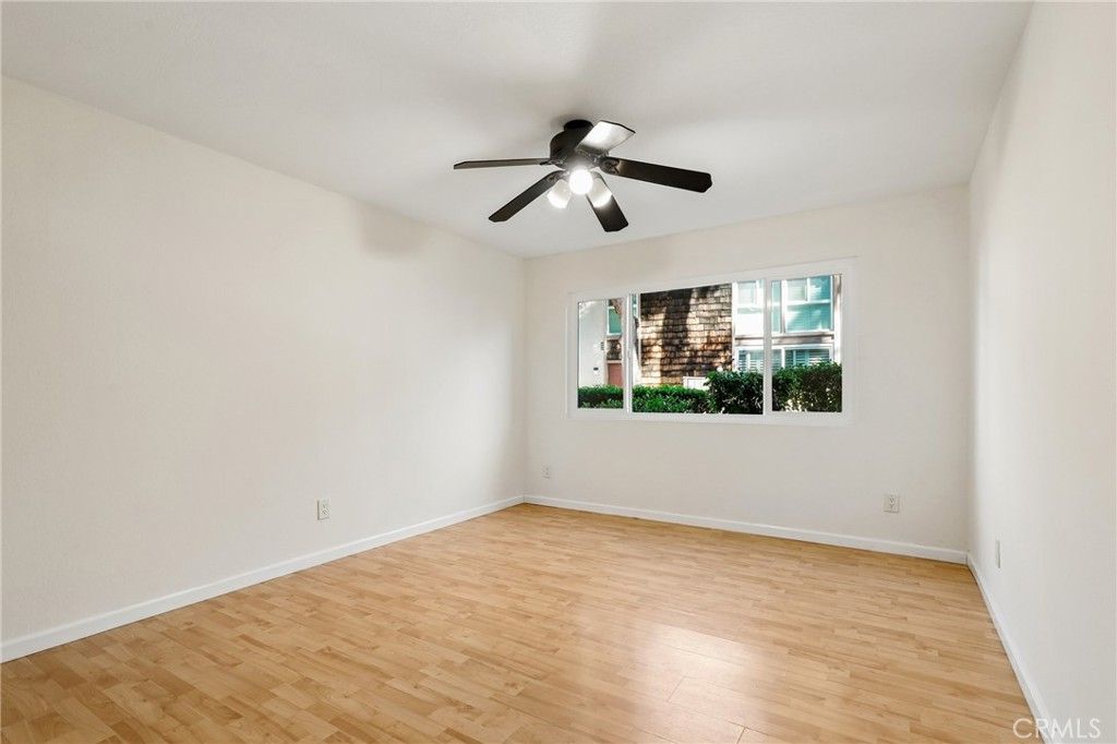 Image 13 of property listing at 1068 Cabrillo Park Drive C, Santa Ana, CA 92701